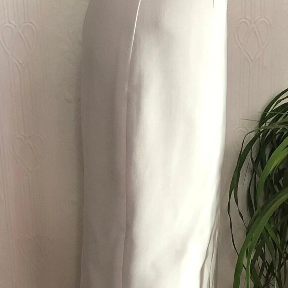 New without tags - Hugo Boss pearl grey pencil skirt, size 12 US - Picture 2 of 4